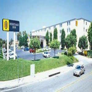 Days Inn & Suites By Wyndham Fullerton Exterior foto